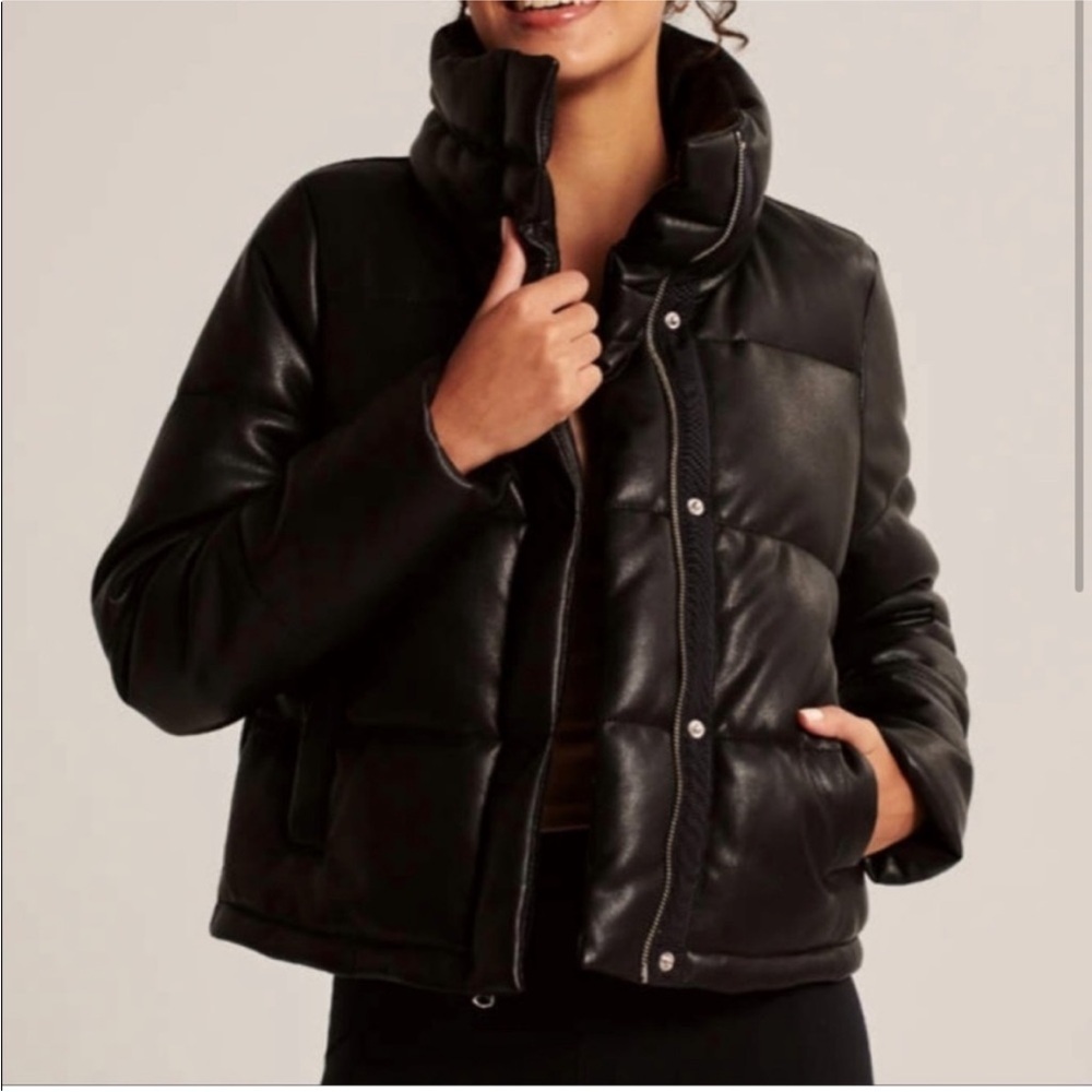 Abercrombie & Fitch Mini Leather Puffer Coat Size Small Black Vegan - Picture 2 of 8